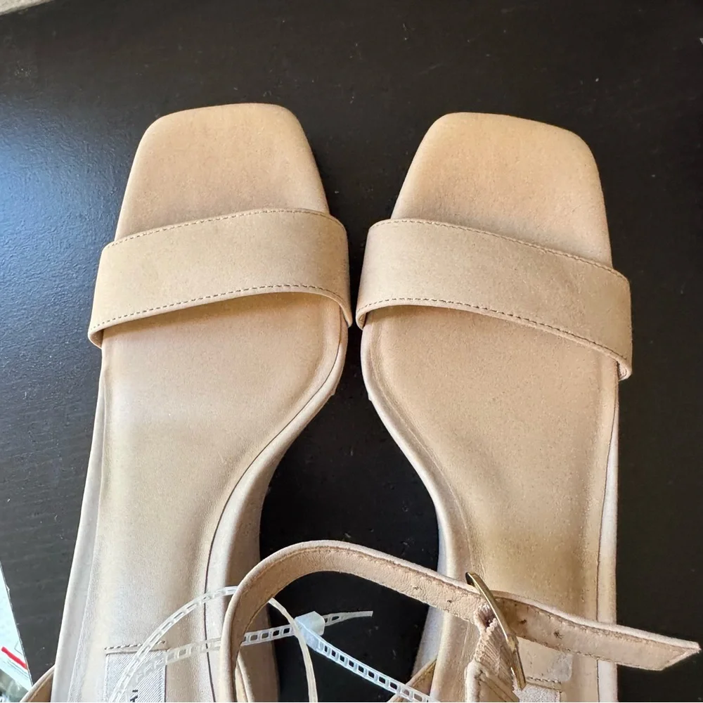 NWT Antonio Melani Madelle Leather Wedge Sandals Beige Sz 9,5